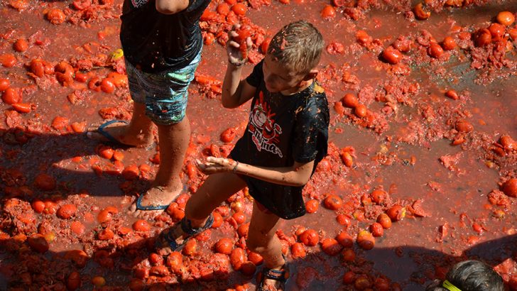 Las imágenes de la Tomatina Infantil de Buñol 2018