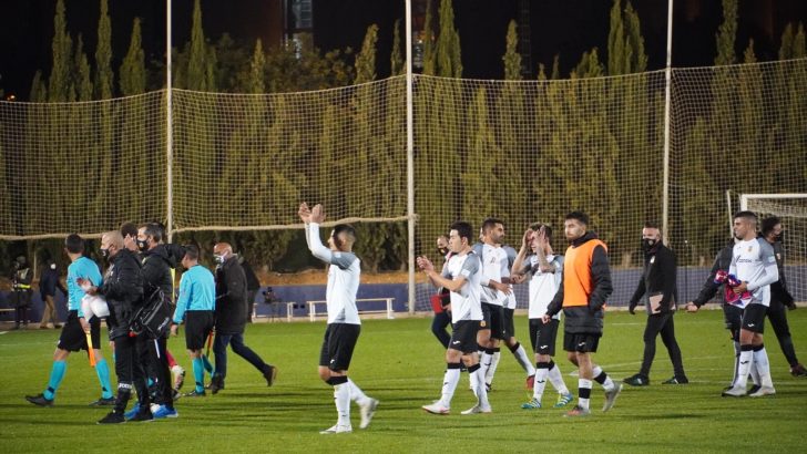 Un gran CD Buñol cae ante el Elche en su primera participación en la Copa del Rey