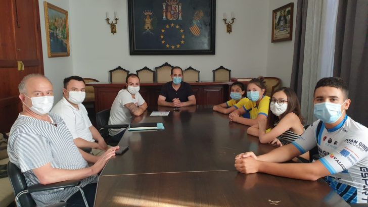 Macastre impulsa becas destinadas a jóvenes deportistas de la localidad
