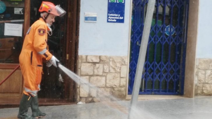 Buñol se une al reconocimiento personal a Protección Civil en el Día del Voluntariado de esta agrupación