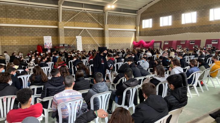 Más de 200 jóvenes unidos por la Igualdad en Alborache