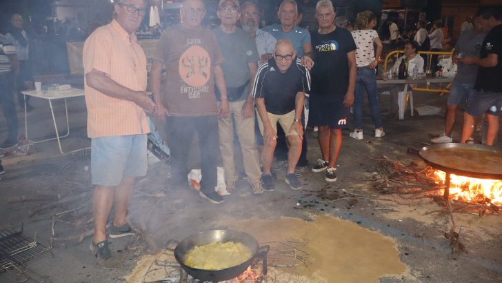 El Encuentro de Hateros y los perros «templaus» llenan de fiesta el fin de semana en Buñol