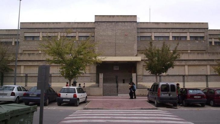 Buñol inicia la licitación para la conversión del antiguo IES en Escuela Oficial de Idiomas y Conservatorio