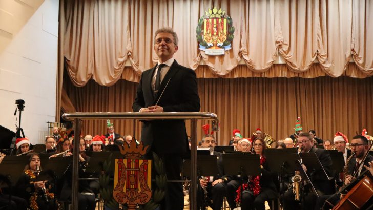 «La Armónica» de Buñol deslumbra en su concierto de Navidad bajo la batuta de Sergio Casas