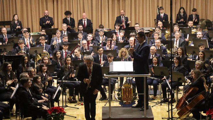 El Palacio de la Música acoge el Concierto de Navidad del CIM «La Armónica» de Buñol con Óscar Navarro como director invitado