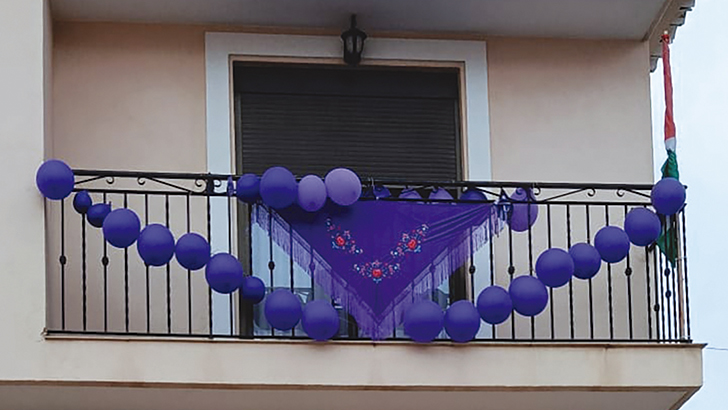 El balcón de mi vecino